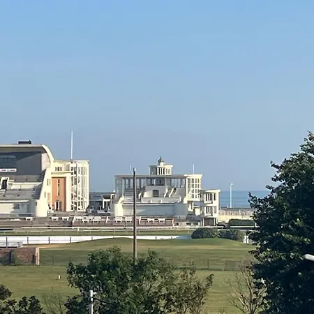 Lejlighed With Beautiful View, Private Parking And Two Large Terraces Oostende