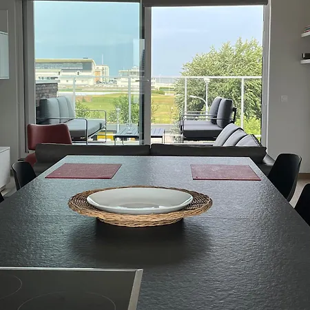アパート With Beautiful View, Private Parking And Two Large Terraces オステンド