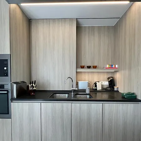 Lejlighed With Beautiful View, Private Parking And Two Large Terraces *