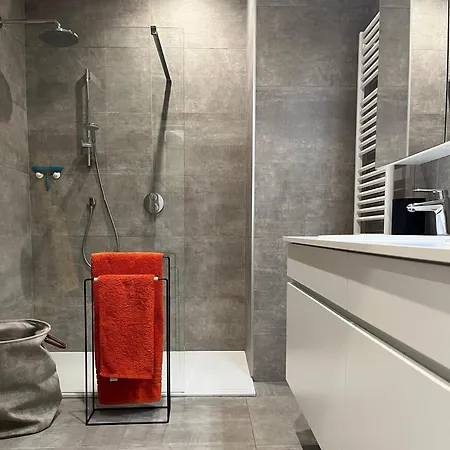 With Beautiful View, Private Parking And Two Large Terraces Lejlighed Oostende