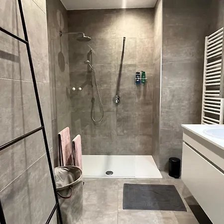 With Beautiful View, Private Parking And Two Large Terraces Apartmán Ostende